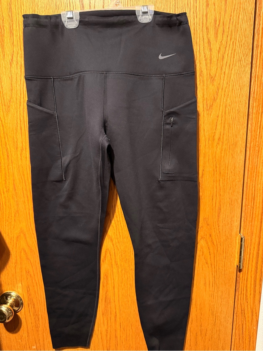 Nike therma fit women’s size large
